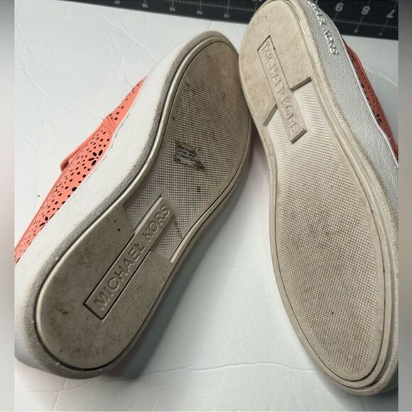 Michael Michael Kors Women’s Kane Perforated SlipOn Sneakers Coral Orange Size 7 - Picture 8 of 13